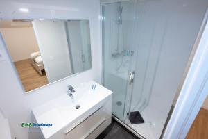 ORBIS - "Le Gaston douillet" - Clim - WiFi - Plein centre - Cour intérieure