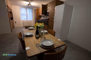 ORBIS - "Le Gaston douillet" - Clim - WiFi - Plein centre - Cour intérieure