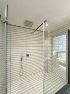 Luxury Downtown Apartment A5