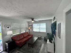 875 Oasis #1 Location! - West Vero Corridor