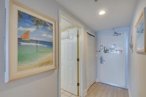 Beachfront Daytona Vacation Rental with Balcony