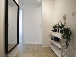 2BDR Flat RG1 - Free Open Parking