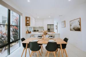 Contemporary Coolum Beach Abode