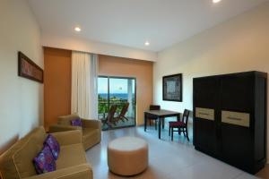 El Dorado Seaside Palms,& More Inclusive - Adults Only