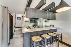 Angel Fire Mountain Condo Steps to Ski Resort!