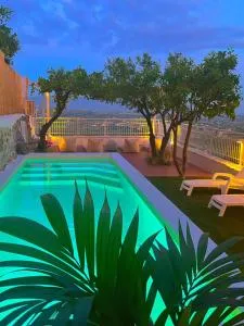 OIKOS Guesthouse & Rooftop - Rocca dʼEvandro