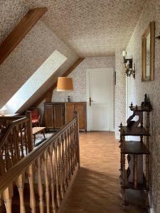 Maison dans un grand parc