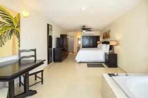 Hidden Beach Resort Au Naturel Adults Only,& More Inclusive