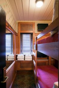 Bunk Bed Cabin with shared bathroom room in The Jane Hotel