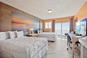 Ocean View Hotel Room with Balcony- 2 Full Beds #24 - Fort Pierce