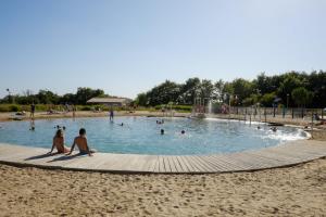 Campings Nature Holiday's Domaine du Pre - Officiel : photos des chambres