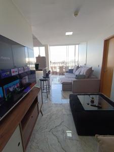 Cobertura Luxo Vista Piscina Churrasqueira