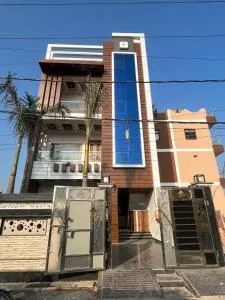 Vaishnavi dham - Rāya