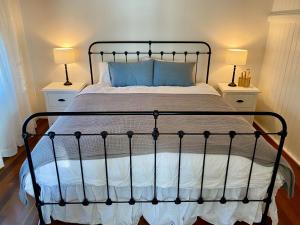 Burrum Beach House-Waterfront-Private Jetty-2BR