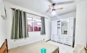 Apartamento da Música a 300 metros da areia da Praia do Morro, com 1 quarto, Garagem, tv smart e Wi-fi