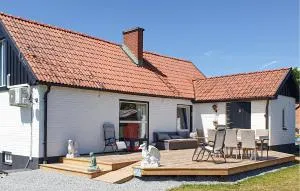 3 Bedroom Nice Home In Sölvesborg - Sölvesborg