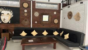 Large Open Villa 4 Bedrooms