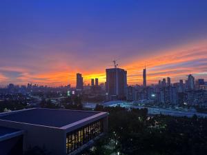 M Vertica KL City