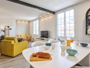 Appartements Cocon lumineux pour 4 personnes a 200m de la plage - Merville Franceville - FR-1-788-18 : photos des chambres