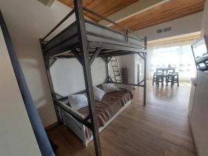 Studio rénové à 500m plages avec climatisation et parking - FR-1-776-104