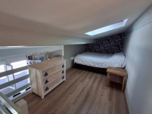 Appartements Appartement cosy avec mezzanine, proche plage et commerces - Chatelaillon-Plage - FR-1-706-29 : photos des chambres