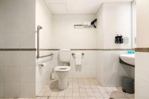 KozyGuru | Sydney CBD | Charming City Studio