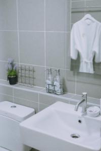 Luxury Stay in Dcondo Sign