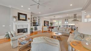 Tolater in DeBordieu Colony home by Peace Vacations