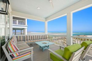 Seaside Serenity home by Peace Vacations
