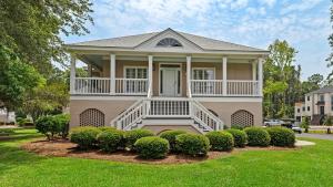 Salty Sister Villa by Peace Vacations