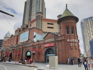 KozyGuru | Haymarket | Chic City Studio