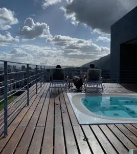 Apartamento de lujo 2 H 2 B vistas de todas las Caracas - Río Chico