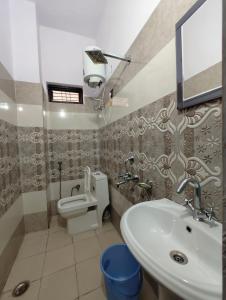 Abhishek Guest House