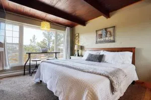 Columbine Cabin at Highland Meadows - Oglala