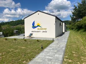 Słoneczne Apartamenty - Zawóz