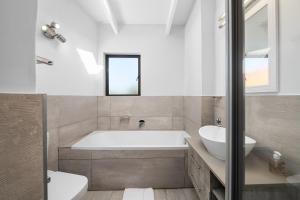 San Lameer Villa 2825 - 3 Bedroom Superior - 6 pax - San Lameer Rental Agency