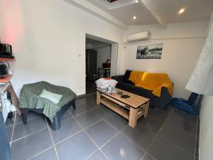 Appartements GITE TOUT CONFORT Parc UNESCO des CALANQUES LA VESSE : photos des chambres