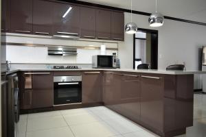 Candymore luxury apartment