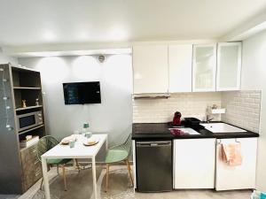 Studio cosy Créteil proche Paris, Disneyland, hôpitaux, aéroports