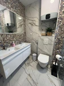 Penthouse Apartment mit Meerblick in der Bucht von Kotor - 400m bis zum Strand