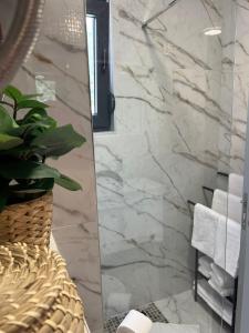 Penthouse Apartment mit Meerblick in der Bucht von Kotor - 400m bis zum Strand