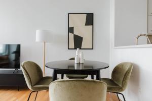 Blueground Hells Kitch gym wd nr Pier 84 NYC-1475