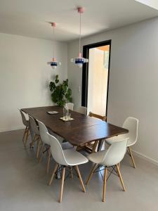 Villas Grande Maison familiale lumineuse avec piscine : photos des chambres