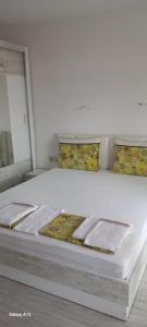 Студио Приятели