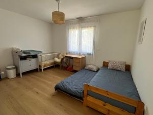 Villas Grande Maison familiale lumineuse avec piscine : photos des chambres