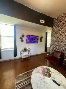 Spacious 2BR unit near BJ Hospital