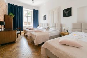 Apartments Studencka Street, Next to Planty Park