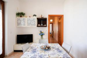 Appartamento a Torre Canne con balcone