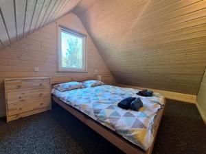 Domek z jacuzzi,kajaki i rowery,sauna -Malinowy Reset