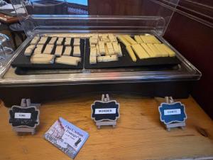 Hotels Hotel Terminus - Pizzeria Pizz'a gogo - salle de sport - face a la gare : photos des chambres